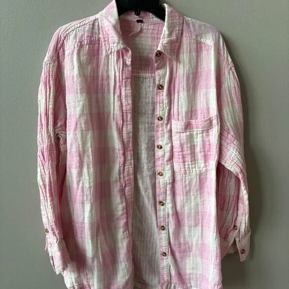 Free People like new pink/white buffalo print, Size Medium - Picture 1 of 5